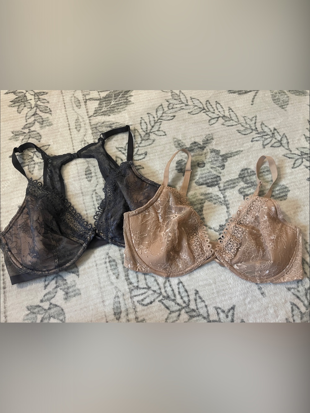 Victoria’s Secret unlined plunge 36DD two lace bras